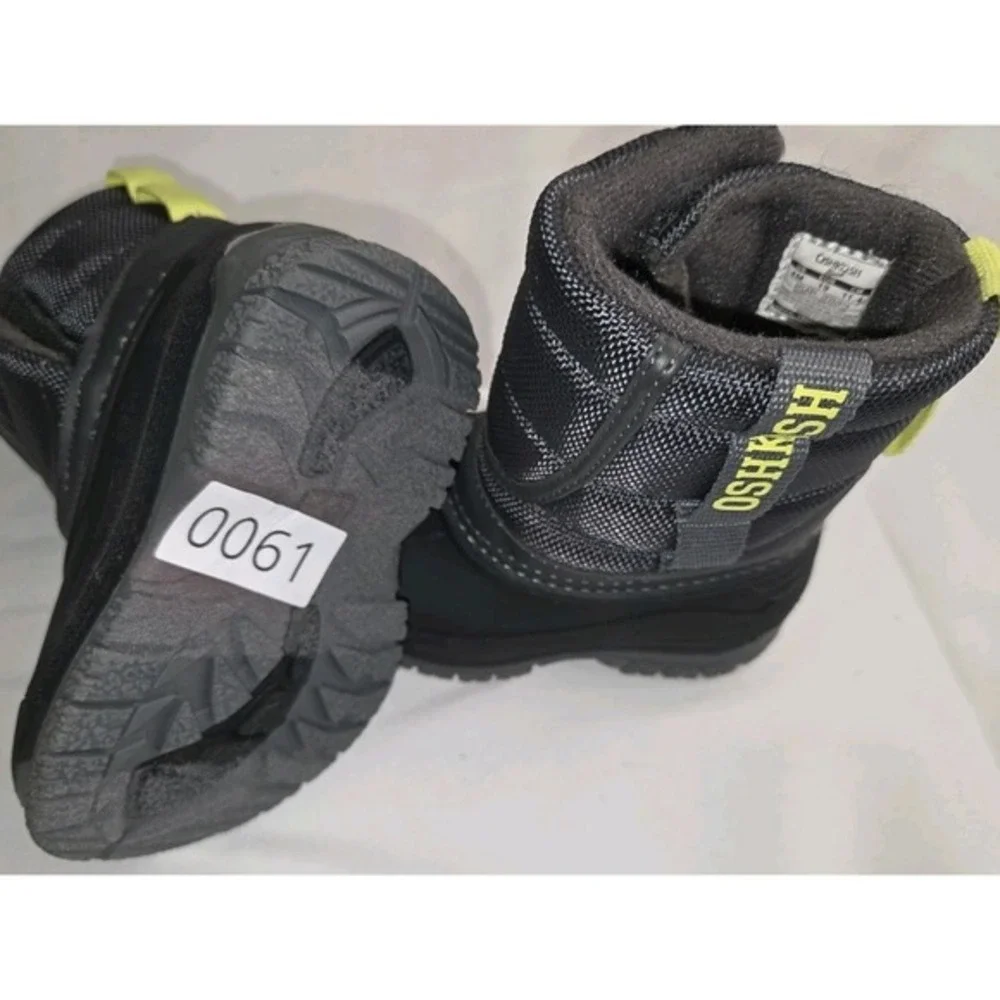 OshKosh B'Gosh Unisex-Child Splash Rain Boot Size 4M Gray And Neon‎ Green